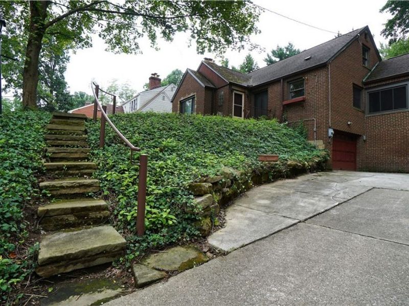 556 Royal Avenue, Akron, OH 44303 Photo 4