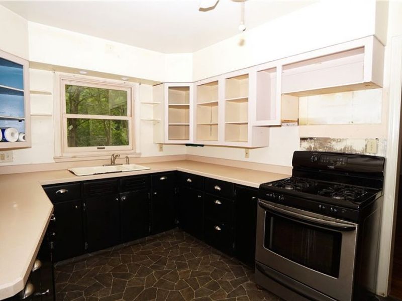 556 Royal Avenue, Akron, OH 44303 Photo 9