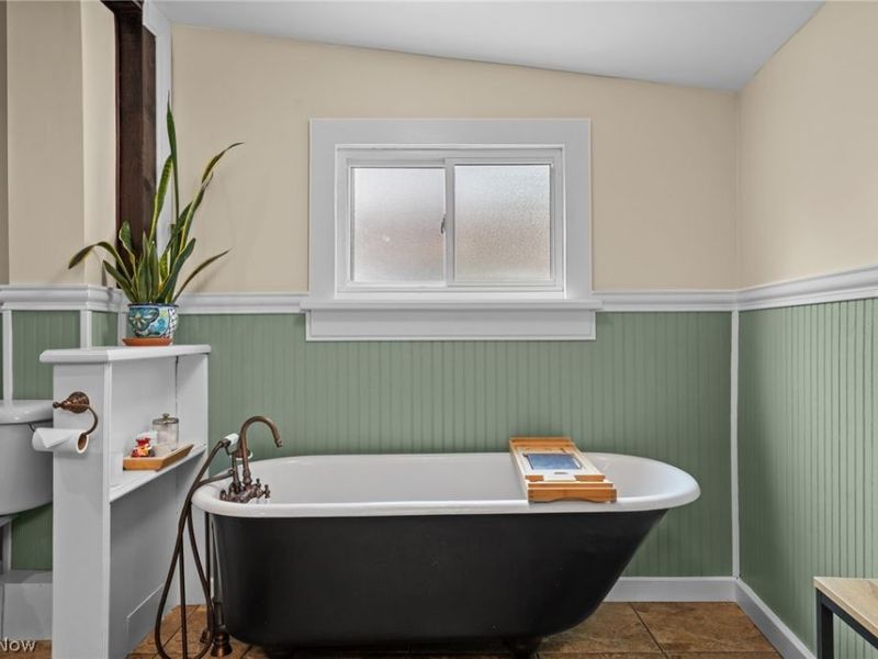 3216 Chatham Avenue, Cleveland, OH 44113 Photo 25