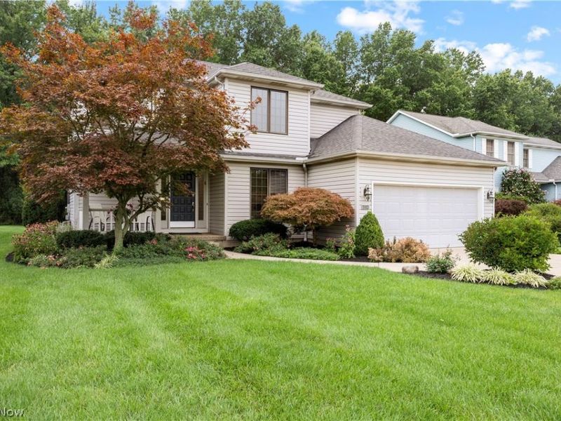 7012 Morning Dove Lane, Olmsted Township, OH 44138 Photo 2