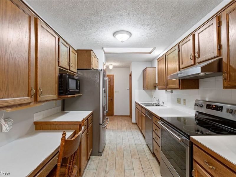 1530 Rhine River Road NW, Uniontown, OH 44685 Photo 10