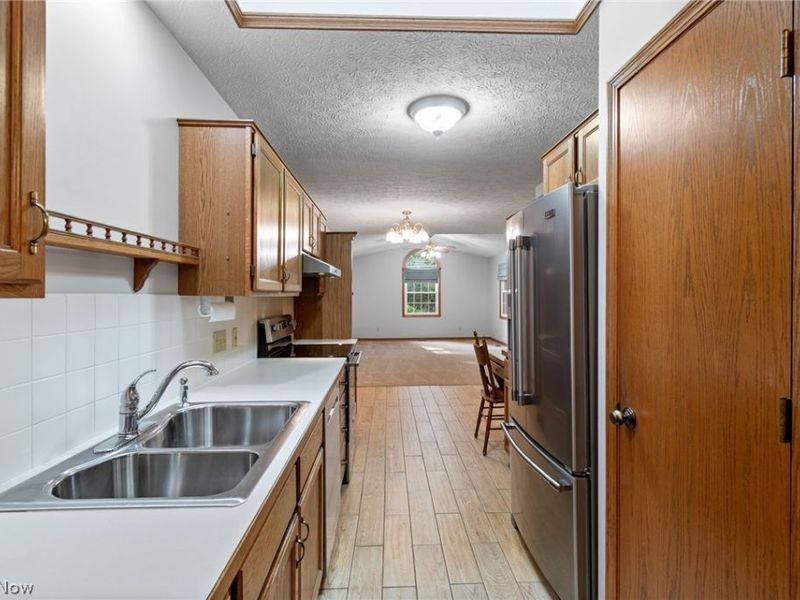 1530 Rhine River Road NW, Uniontown, OH 44685 Photo 12