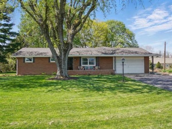 250 State Route 142 NE, West Jefferson, OH 43162