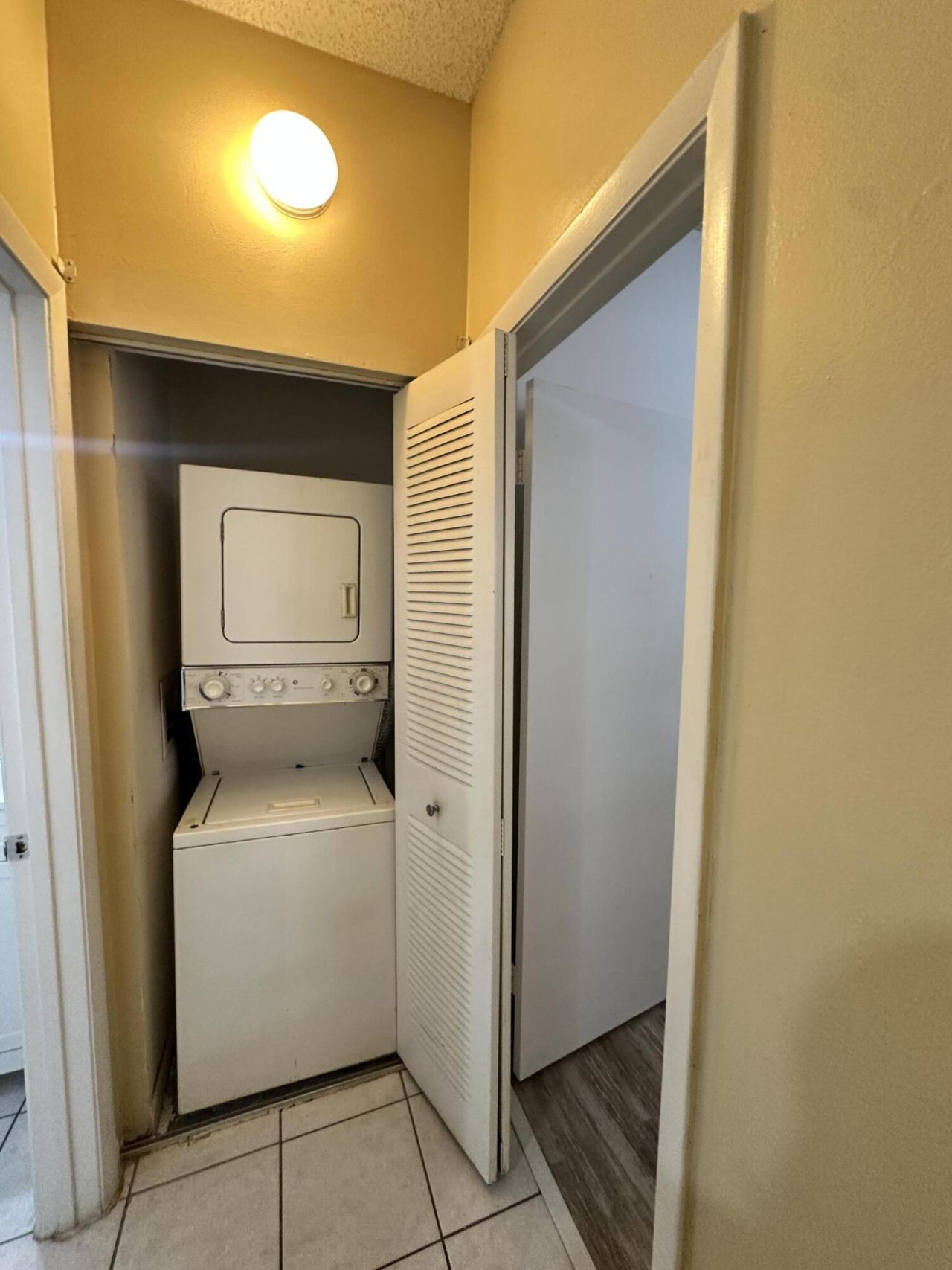 2361 NW 96th Terrace, Unit 18K, Pembroke Pines, FL 33024 Photo