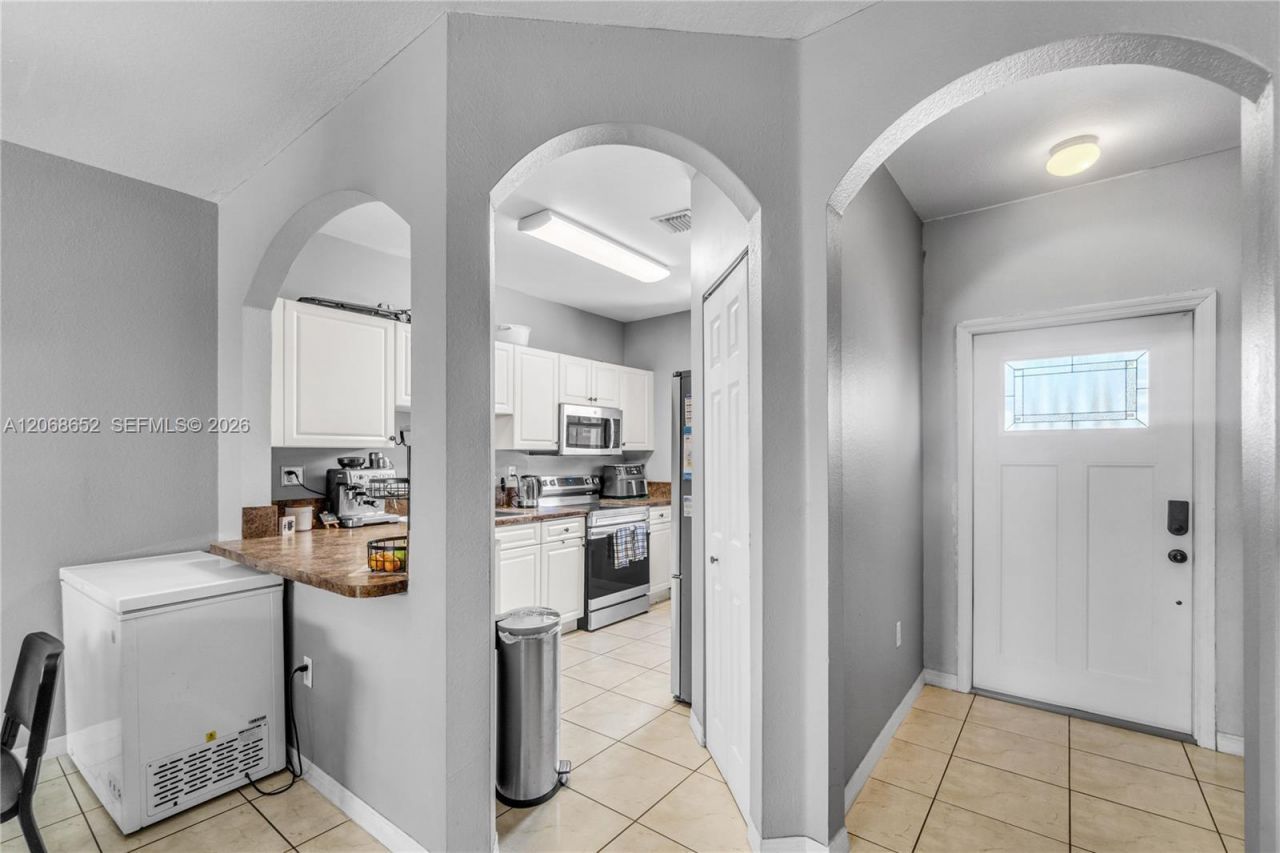 120 SE 6th Rd , Homestead, FL 33030 Photo