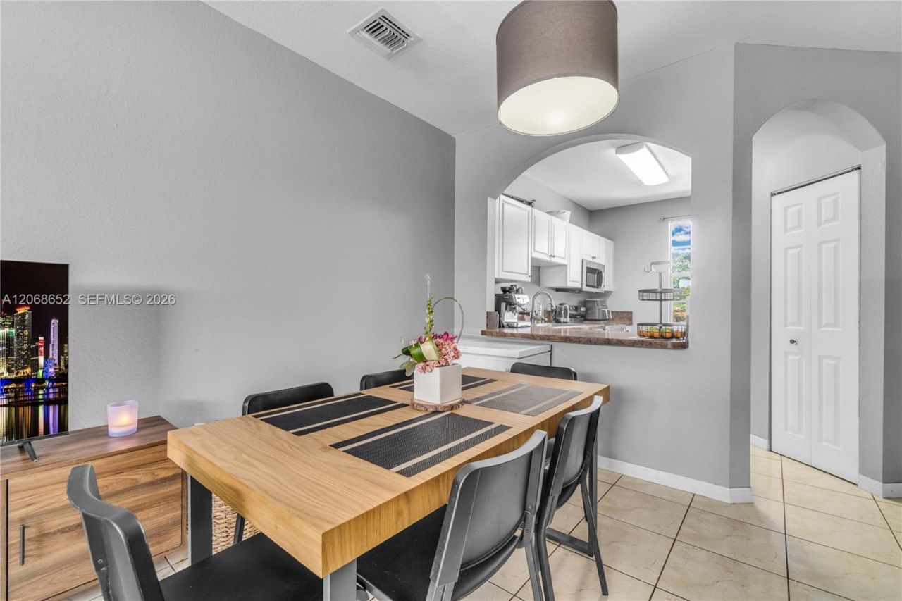 120 SE 6th Rd , Homestead, FL 33030 Photo