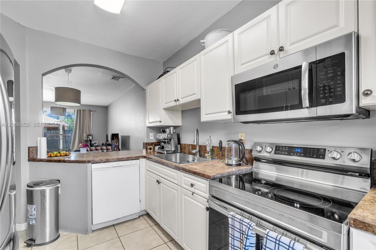120 SE 6th Rd , Homestead, FL 33030 Photo