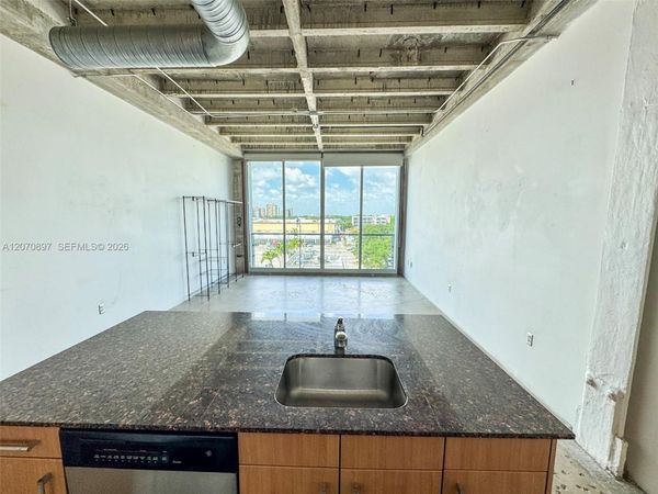 8101 Biscayne Blvd , Unit R-411, Miami, FL 33138