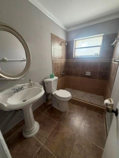 2571 NW 5th St, Pompano Beach, FL 33069 Photo