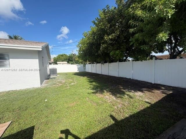 2571 NW 5th St, Pompano Beach, FL 33069 Photo