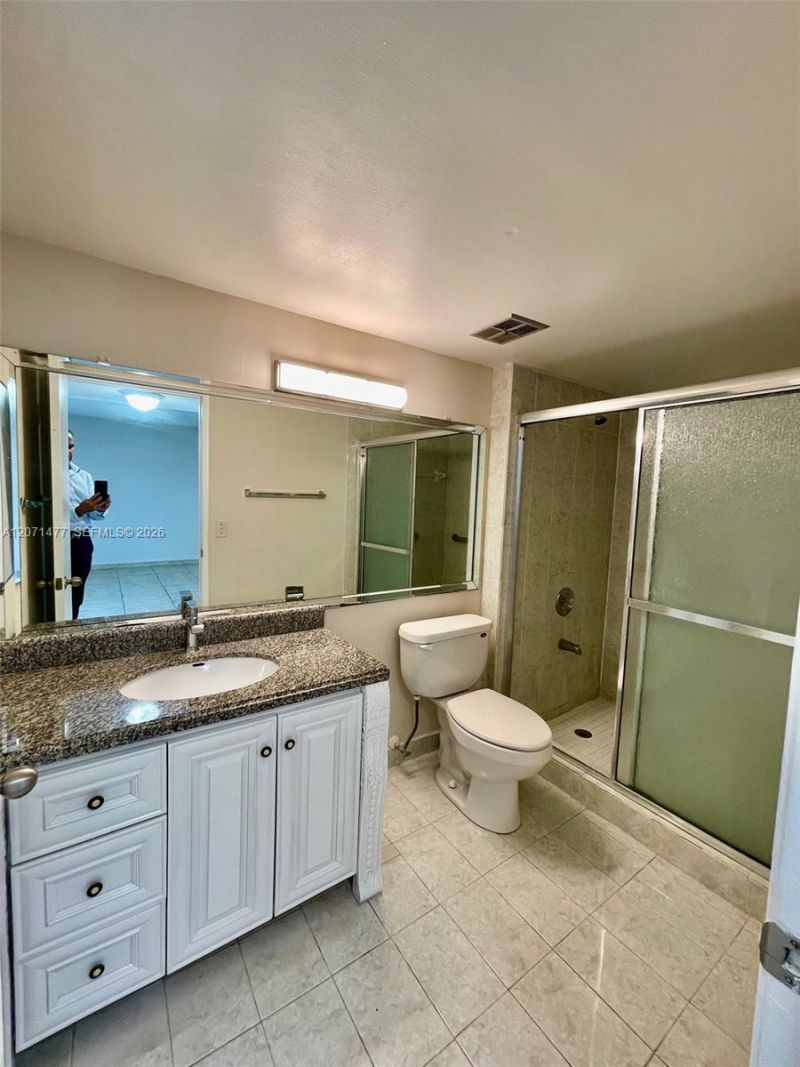 10290 NW 9th St Cir , Unit 113, Miami, FL 33172 Photo