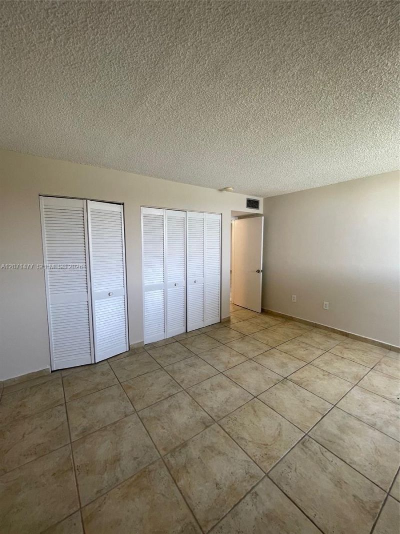 10290 NW 9th St Cir , Unit 113, Miami, FL 33172 Photo