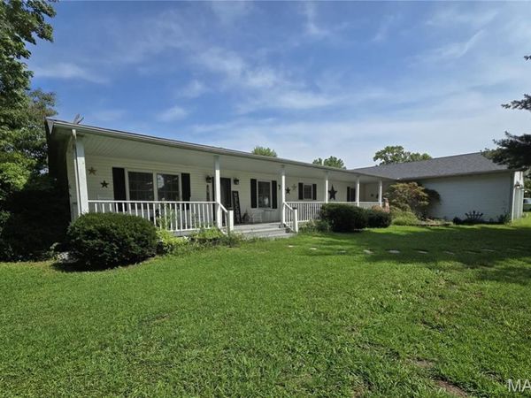 5766 Marine Road, Alhambra, IL 62001