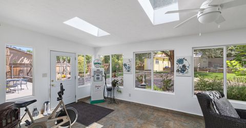7845 N Southmoor Circle, Reno, NV 89502 Photo