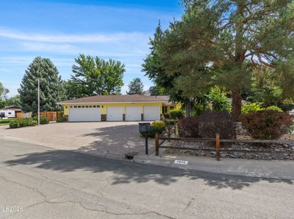 7845 N Southmoor Circle, Reno, NV 89502 Photo