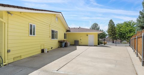 7845 N Southmoor Circle, Reno, NV 89502 Photo