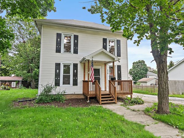 436 W Washington Street , Marengo, IL 60152