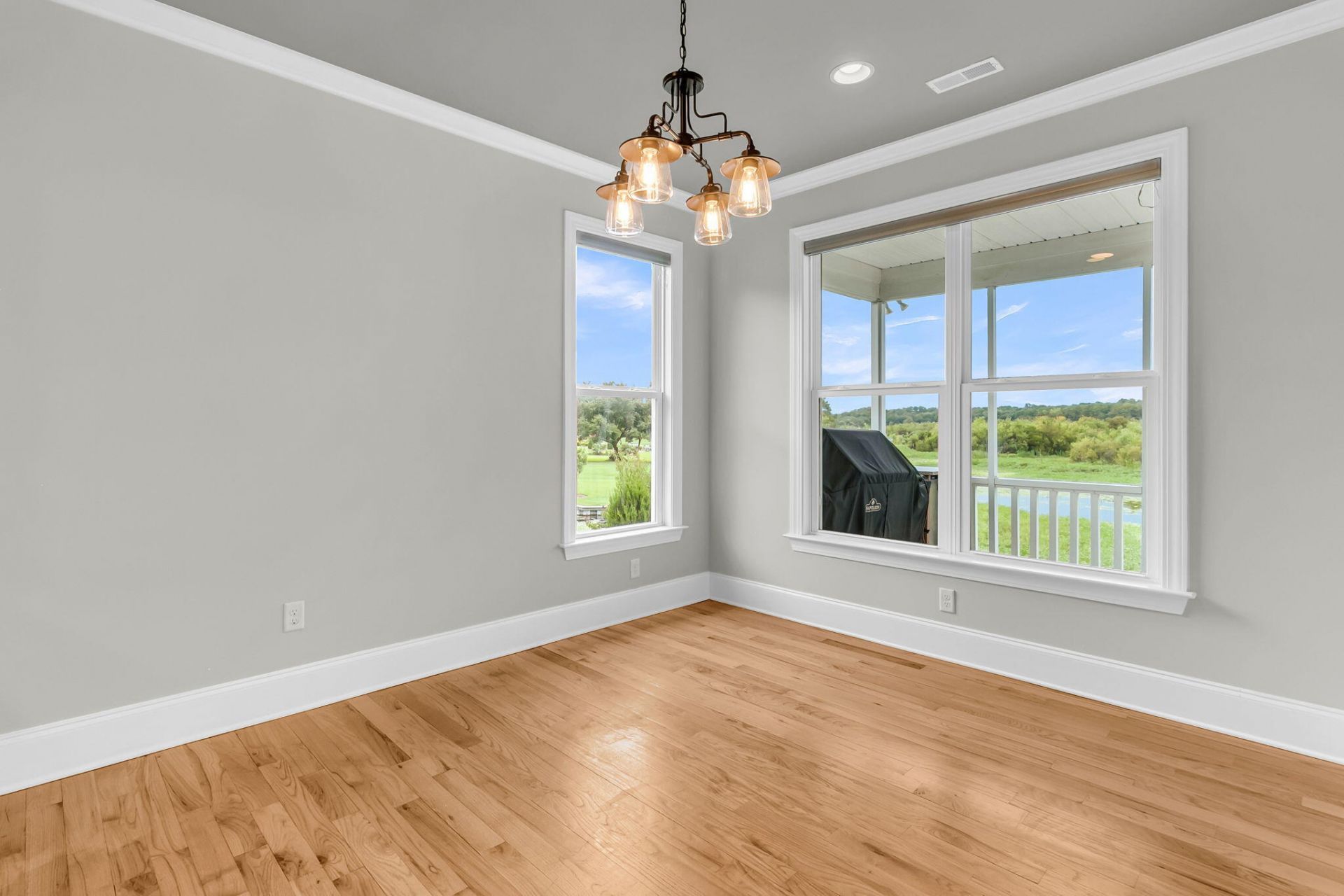 40 N Basilica Avenue Photo 56