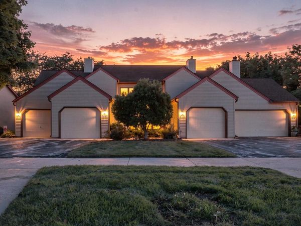 8141 S 88th STREET, Franklin, WI 53132