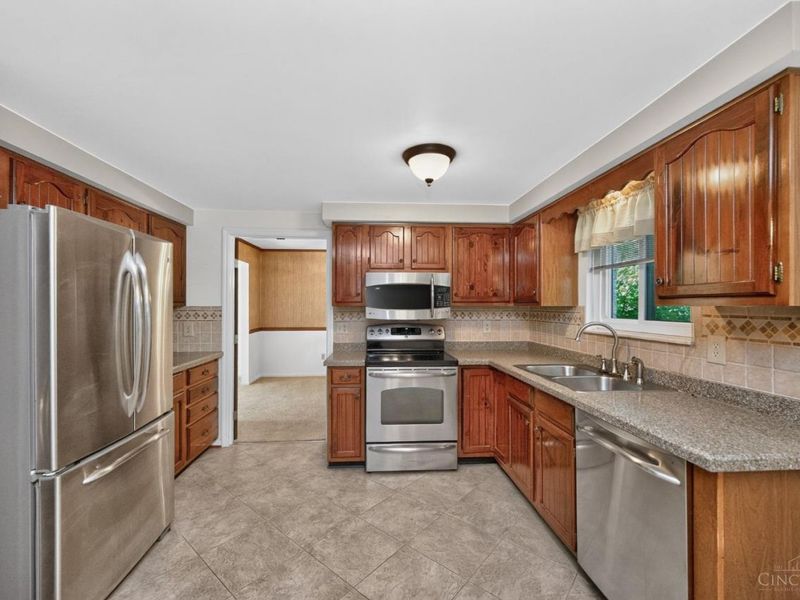 191 Cedarbrook Drive, Loveland, OH 45140 Photo 13