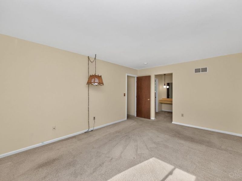 191 Cedarbrook Drive, Loveland, OH 45140 Photo 23