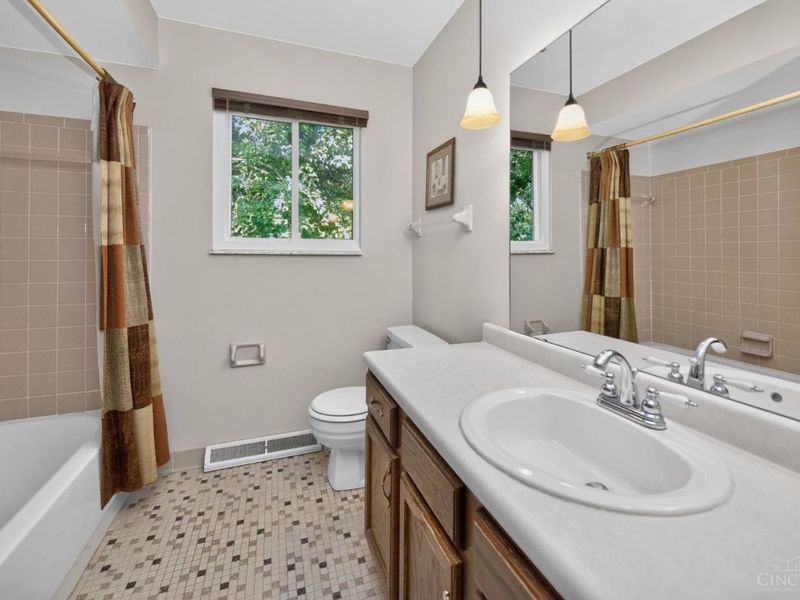 191 Cedarbrook Drive, Loveland, OH 45140 Photo 38
