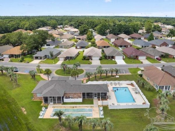 3848 Throne Ct, Milton, FL 32583