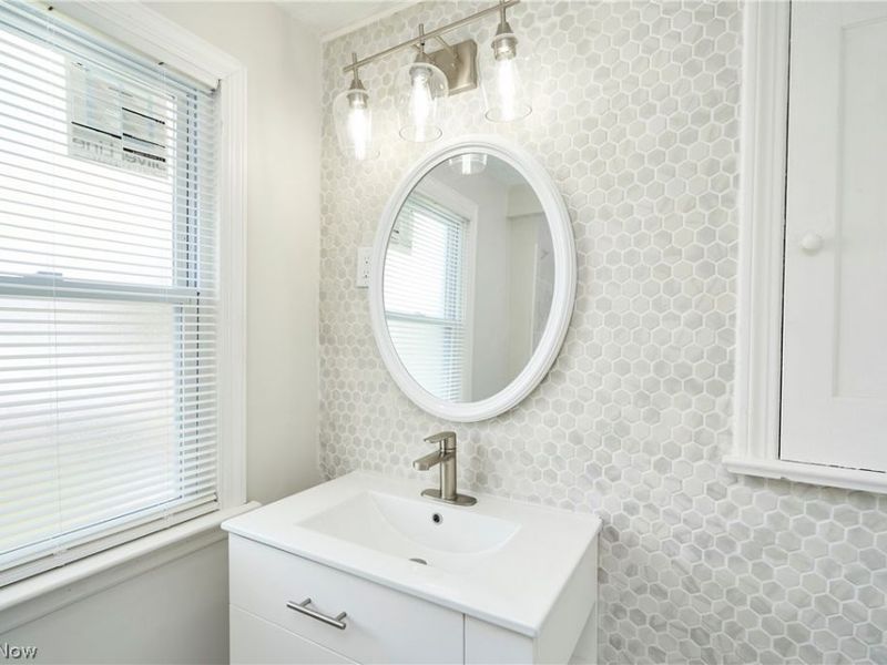 16603 Talford Avenue, Cleveland, OH 44128 Photo 11