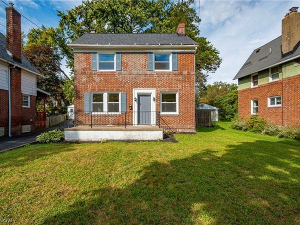 486 Sumatra Avenue , Akron, OH 44305
