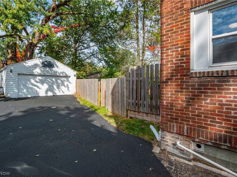 486 Sumatra Avenue, Akron, OH 44305 Photo 3