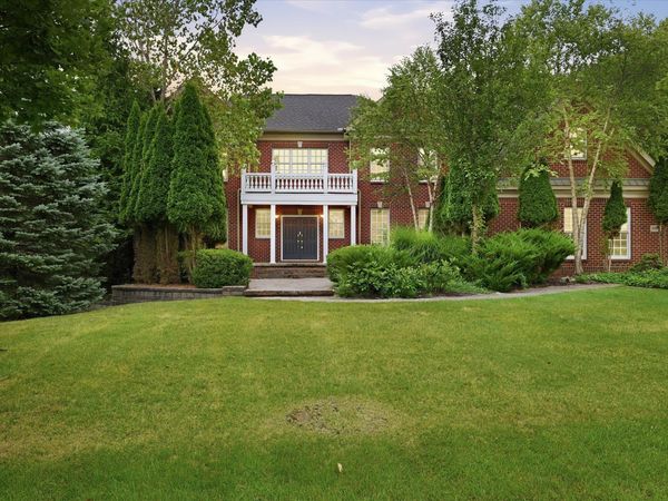 2086 Autumn Hill Drive, Ann Arbor, MI 48103