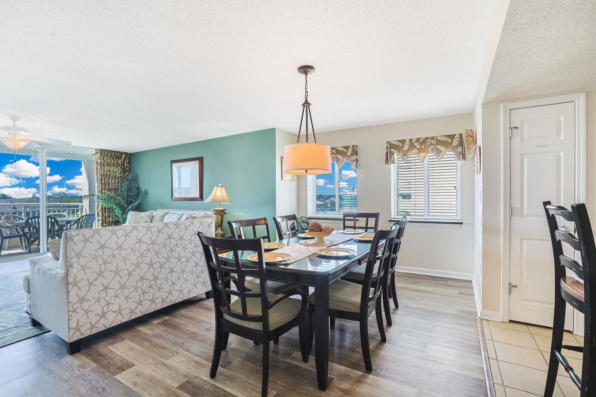 2151 Bridgeview Ct. Photo 10