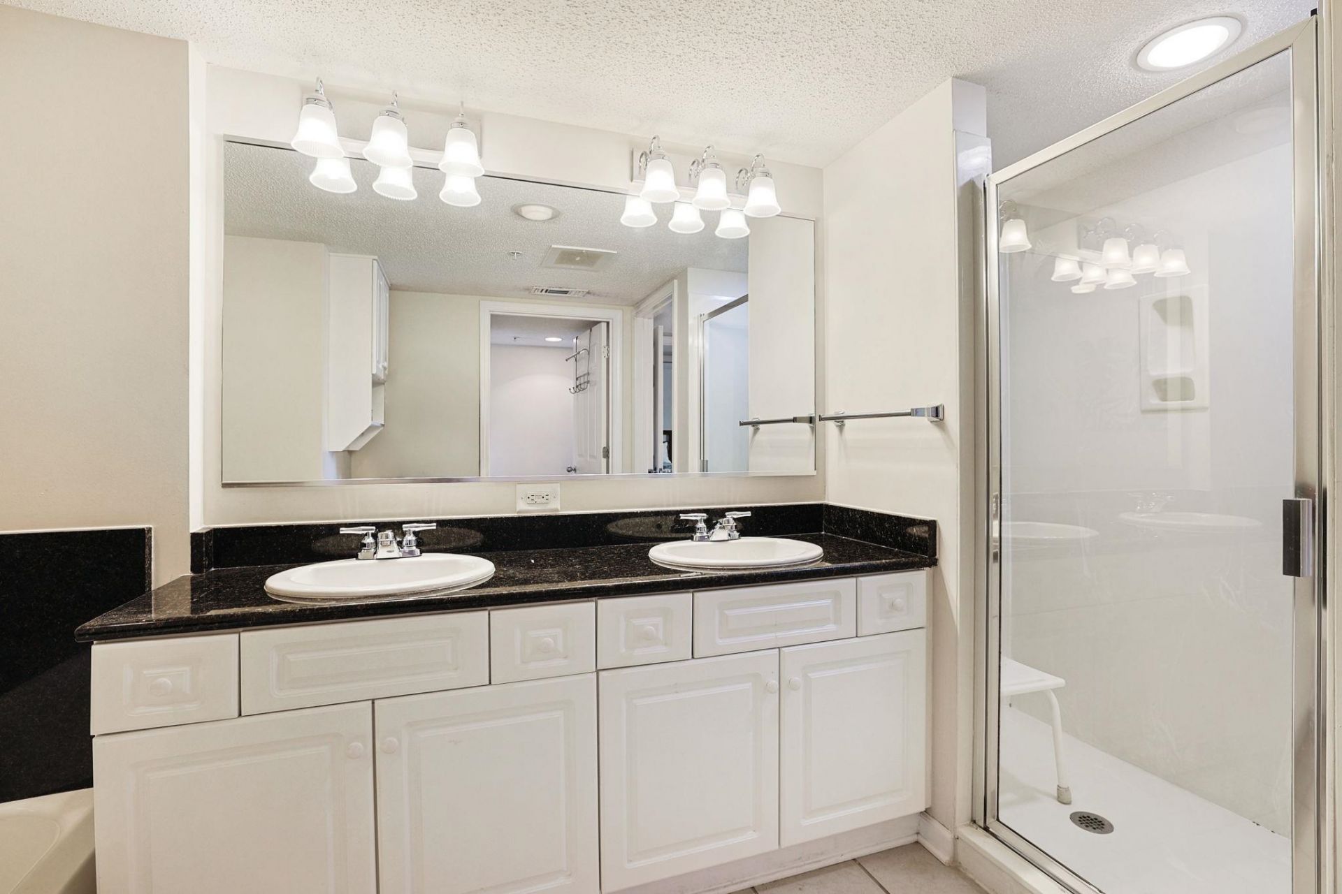 2151 Bridgeview Ct. Photo 27