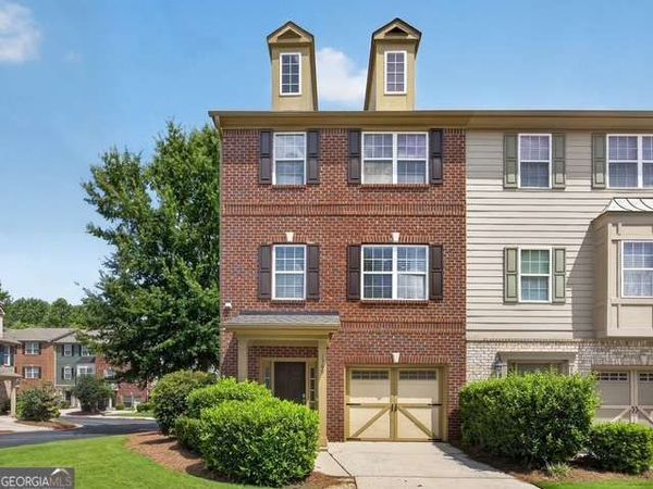1369 Dolcetto Trace NW, Unit 8, Kennesaw, GA 30152