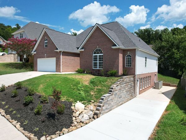 2266 Red Tail Lane , Chattanooga, TN 37421
