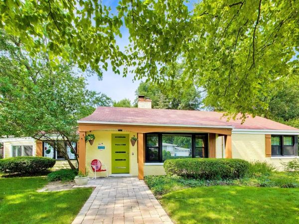 1353 Golf Avenue , Highland Park, IL 60035