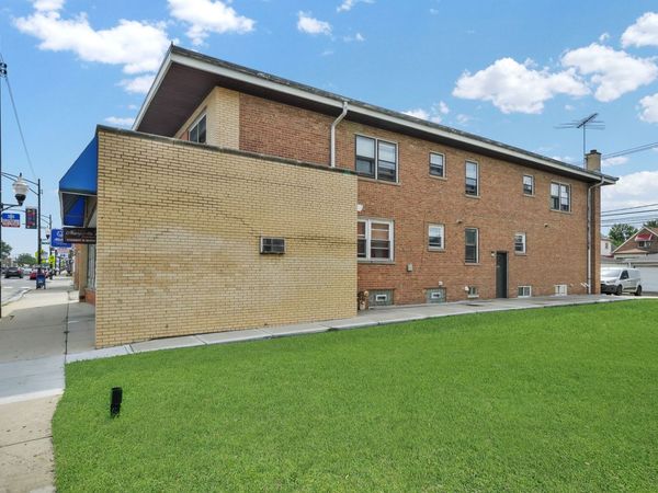 5550 S PULASKI Road , Chicago, IL 60629