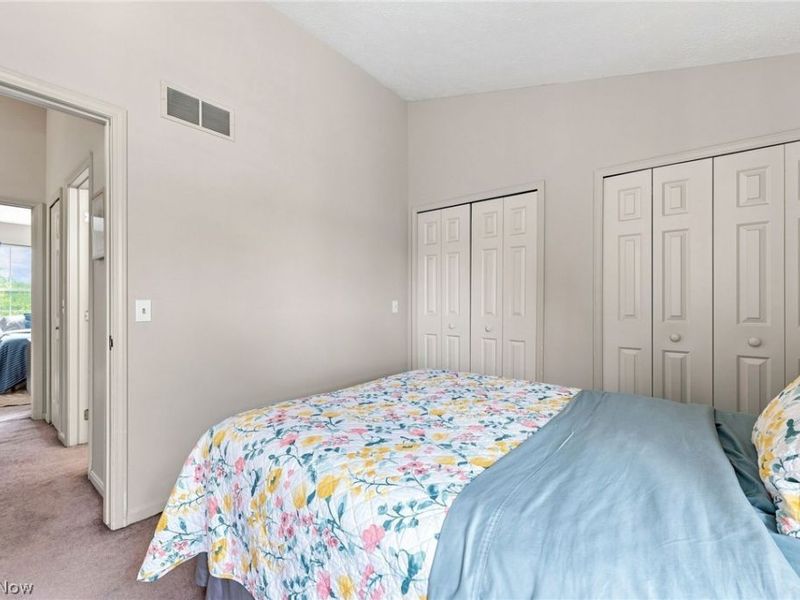 841 Overlook Ridge Drive, Cleveland, OH 44109 Photo 14