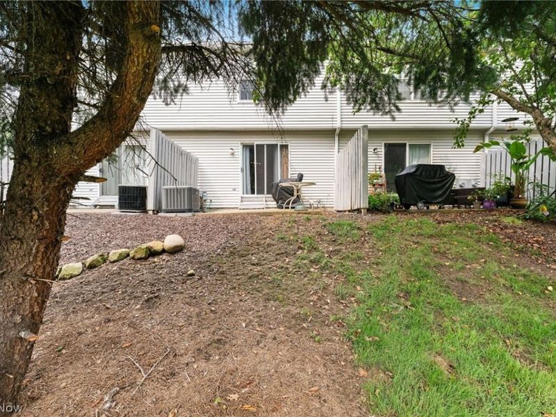 841 Overlook Ridge Drive, Cleveland, OH 44109 Photo 23
