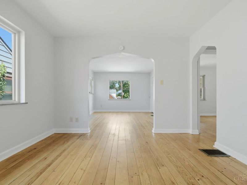 2541 Losantiville Avenue, Golf Manor, OH 45237 Photo 8