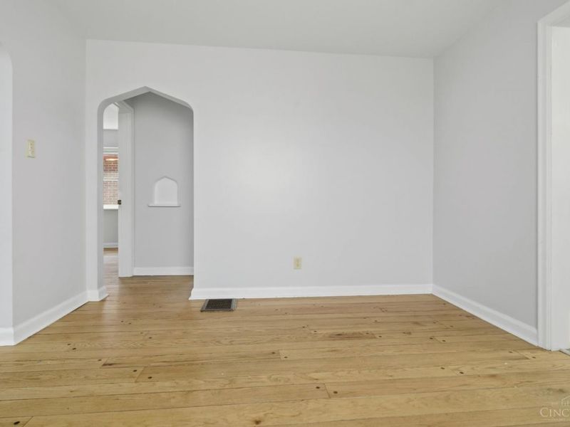 2541 Losantiville Avenue, Golf Manor, OH 45237 Photo 9