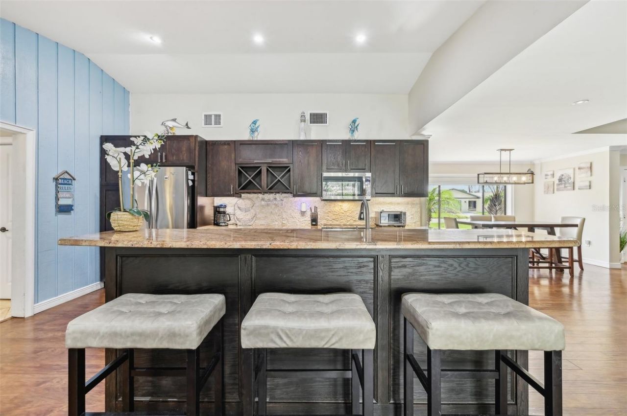6106 45th Street W, Bradenton, FL 34210 Photo