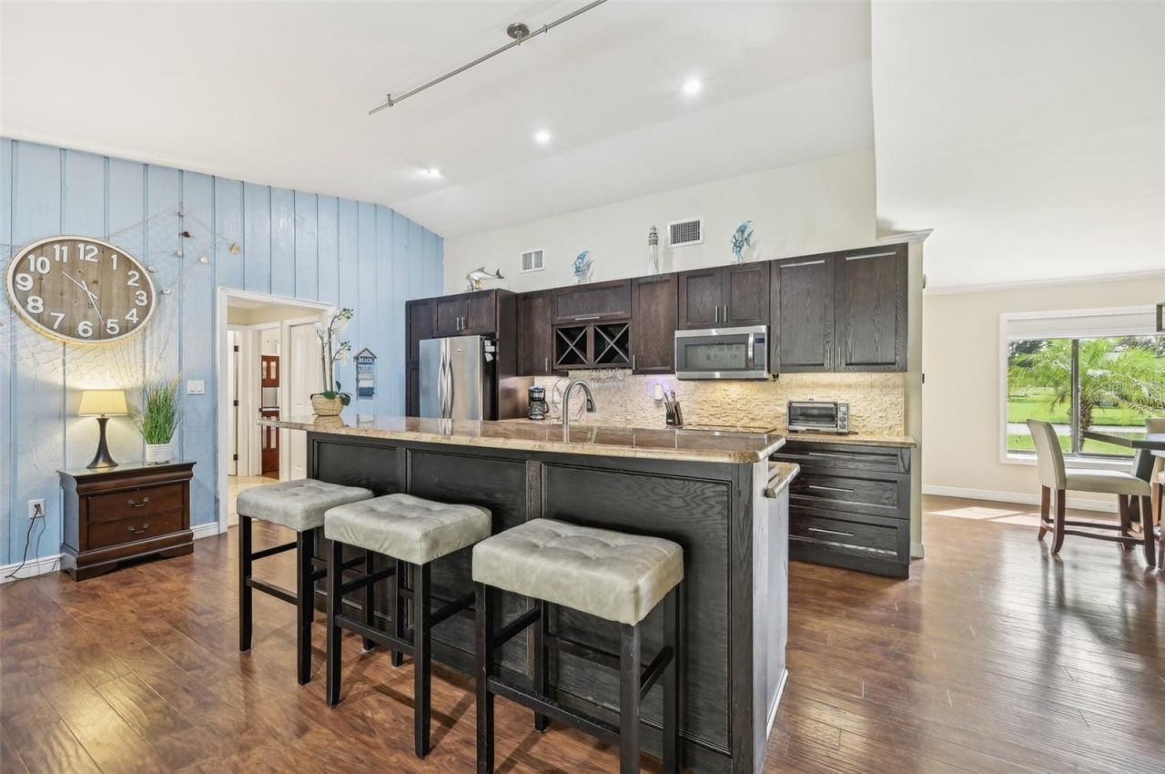 6106 45th Street W, Bradenton, FL 34210 Photo