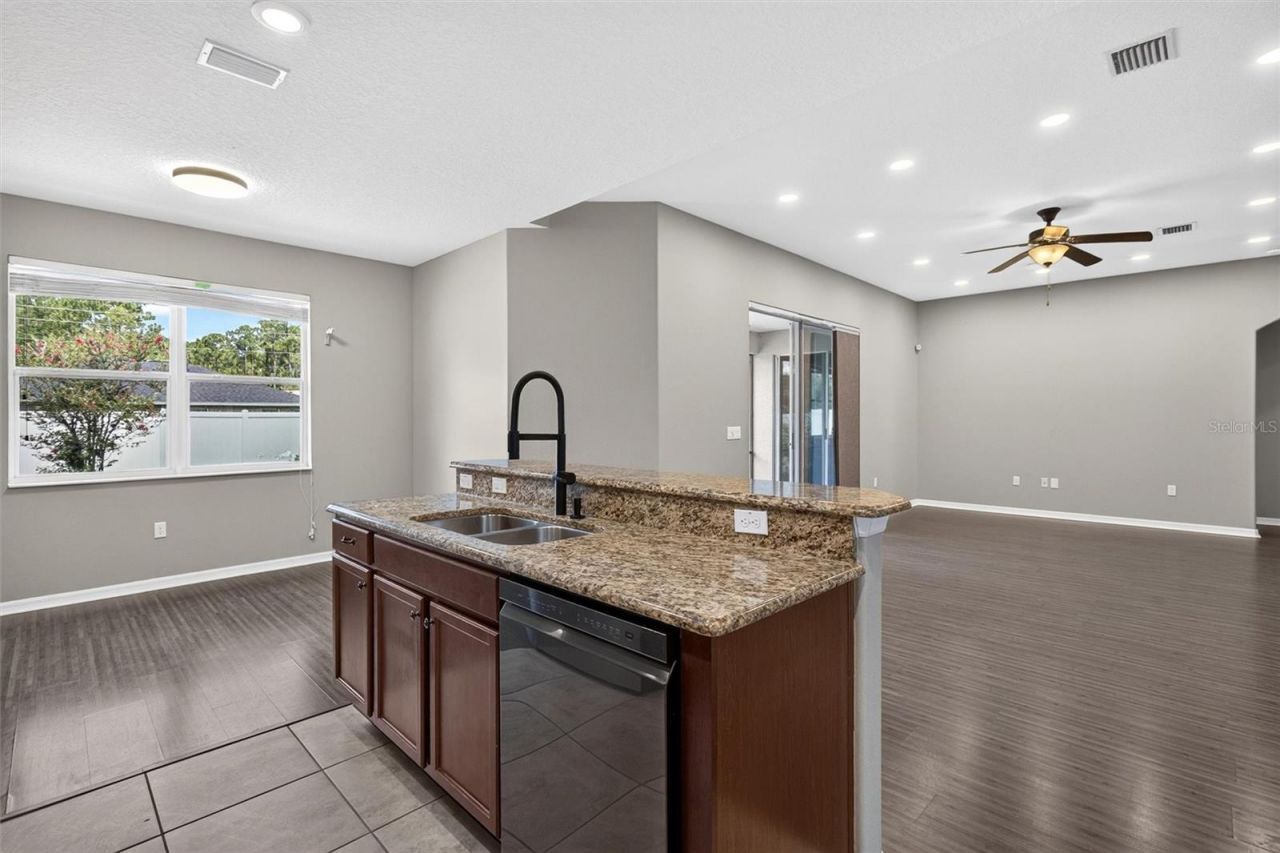27 Porwyn Lane , Palm Coast, FL 32164 Photo