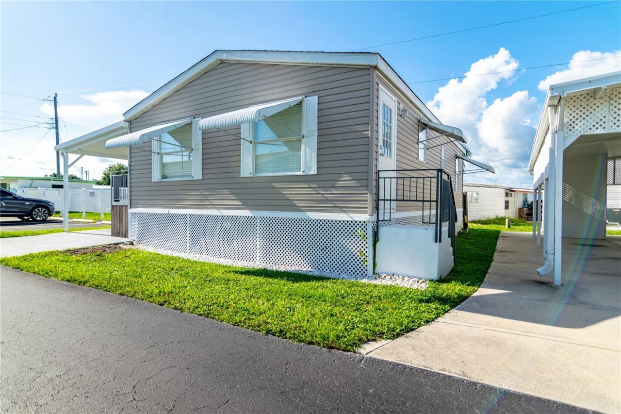 8320 Riverside Drive , Unit B, Punta Gorda, FL 33982 Photo