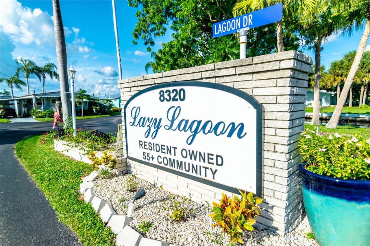 8320 Riverside Drive , Unit B, Punta Gorda, FL 33982 Photo
