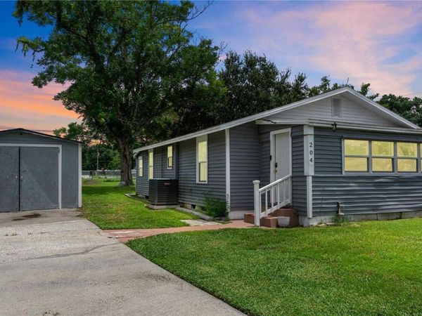 204 PINE AVENUE , POLK CITY, FL 33868