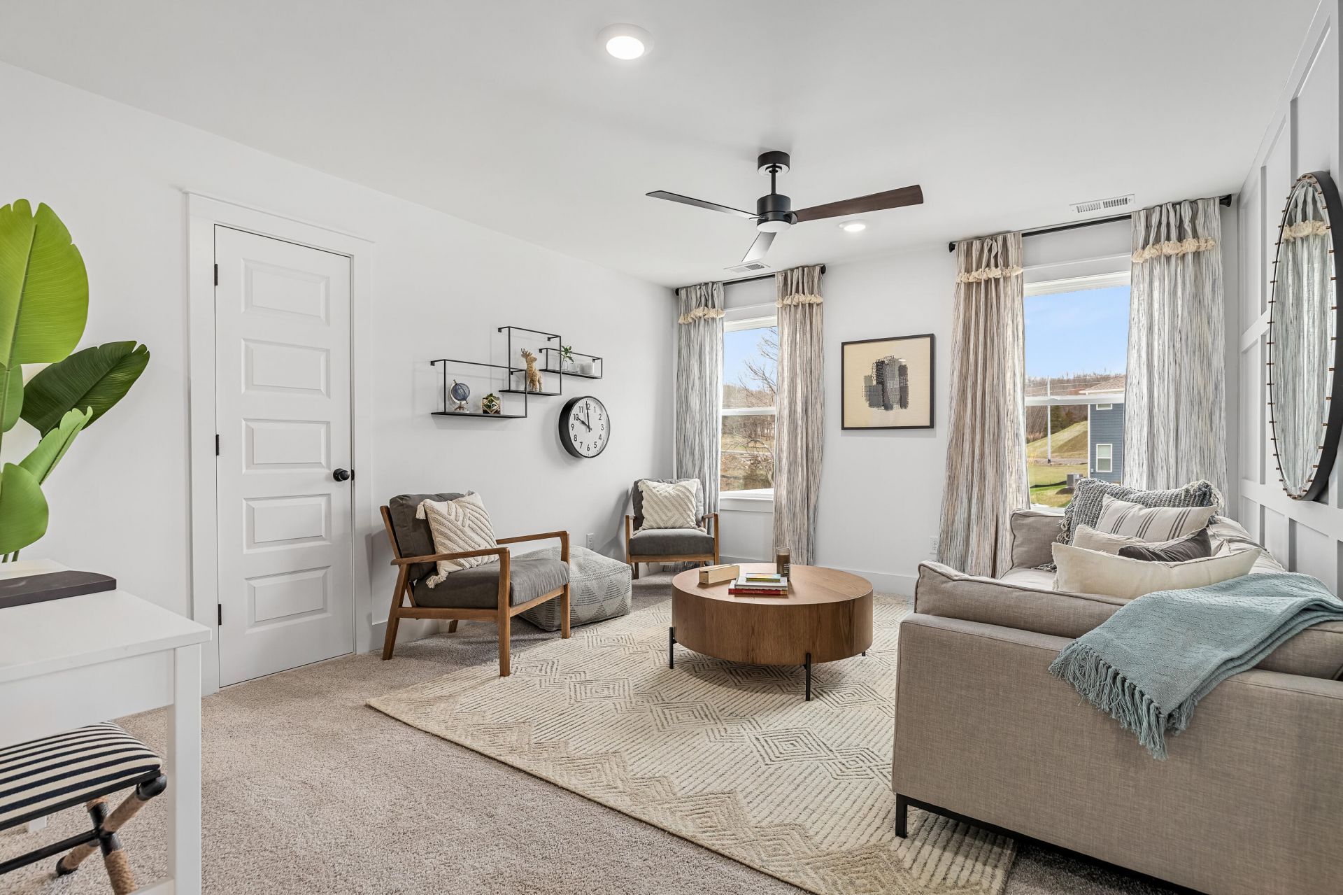 182 Cantona Drive Photo 34