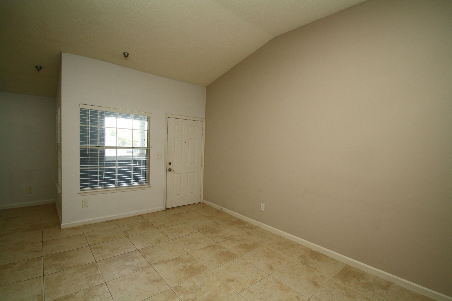 1000 Crystal Way, Unit F, Delray Beach, FL 33444 Photo