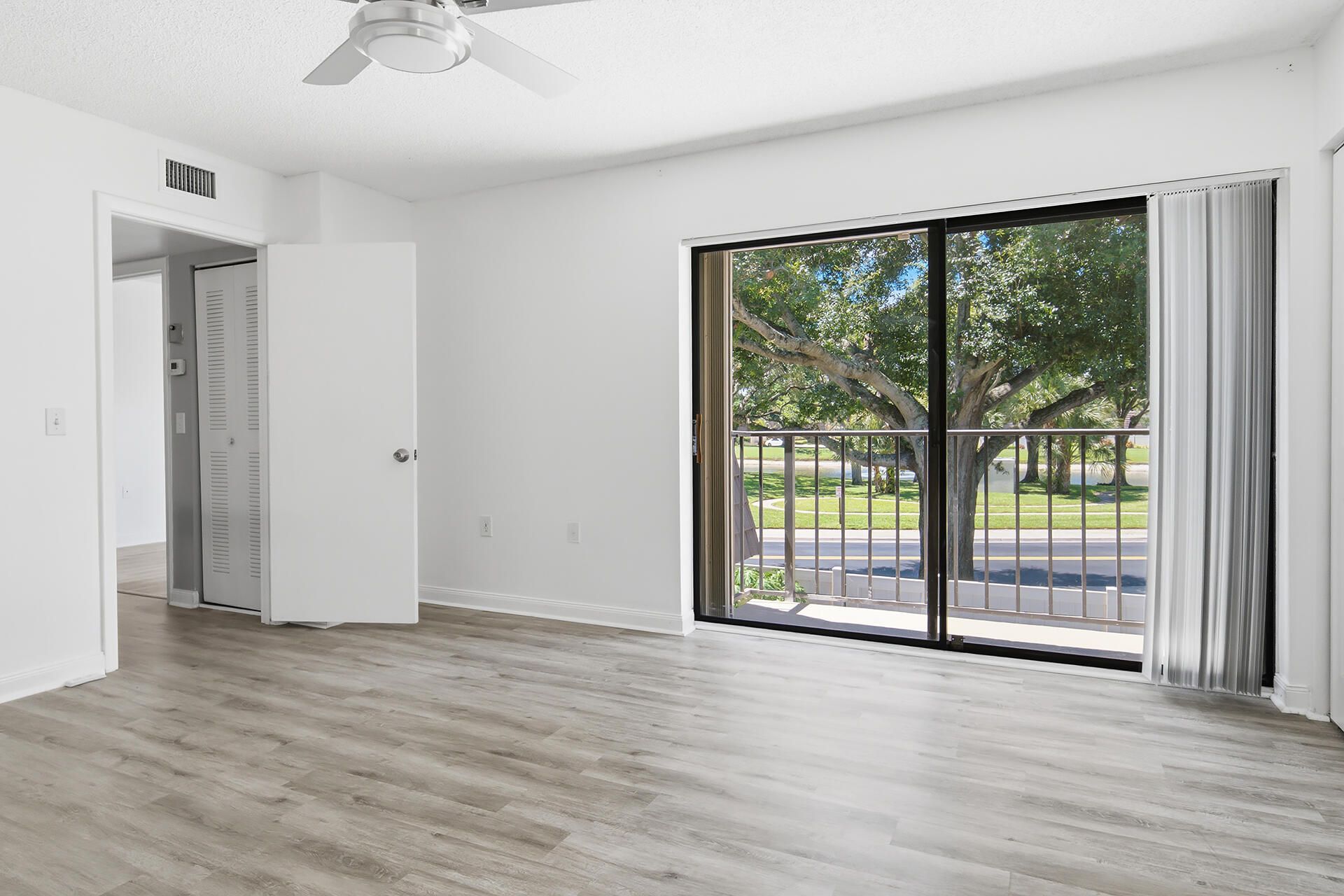 7224 72nd Way, West Palm Beach, FL 33407 Photo